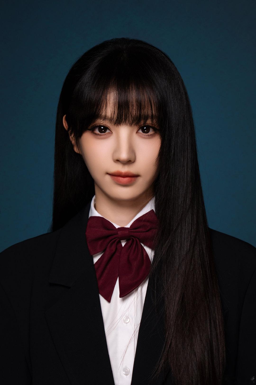 谁来给咱老大递本子我觉得很合适田曦薇演黑帮大佬的威慑力
