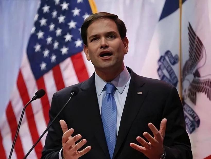 美国议员公然逼中国滚出钱凯港，嘴炮刚放完，中方反手抛美债，这反击爽到骨子里！
你