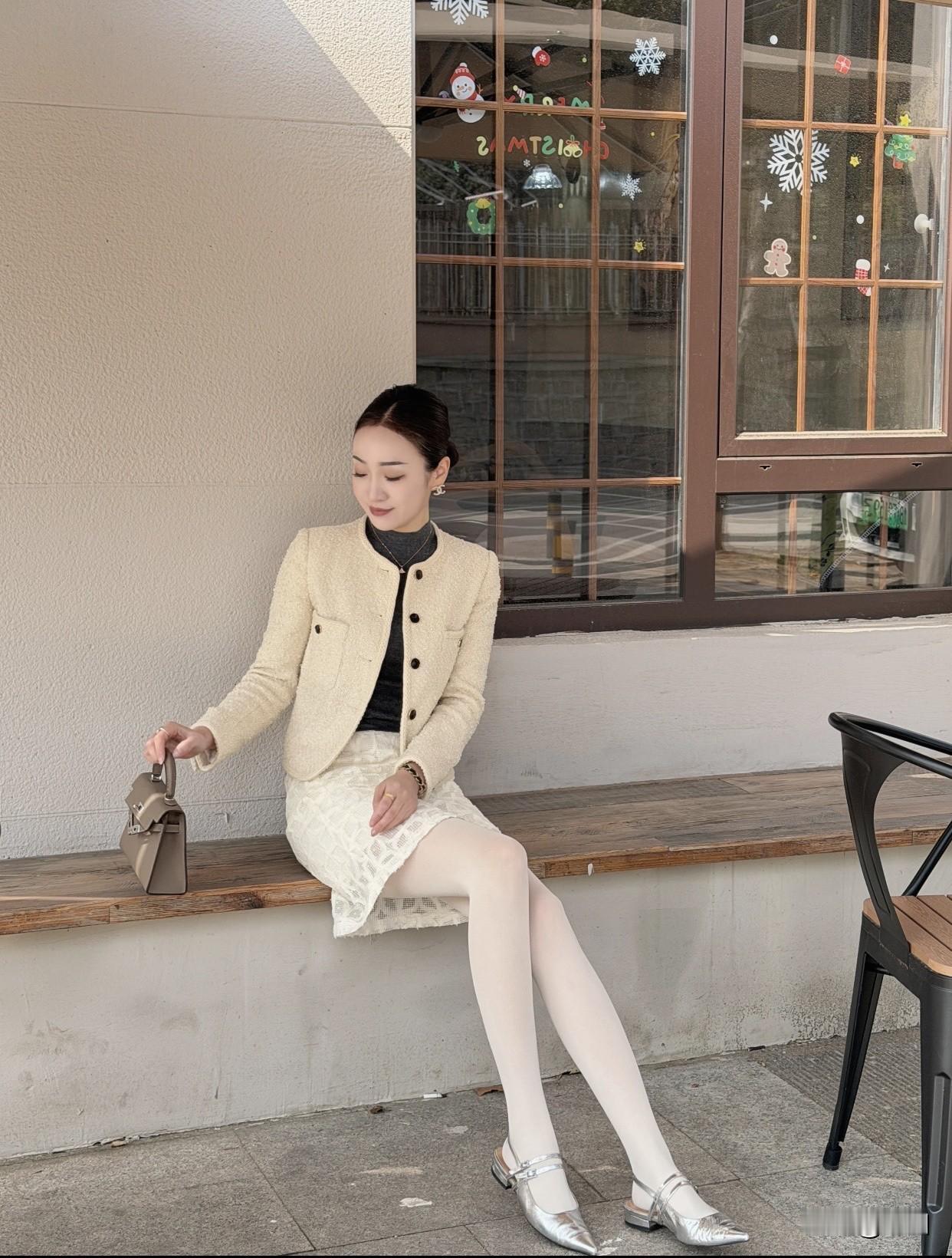 女人的颜值,真的很重要吗?但颜值不是唯一标准，内在品质如善良、智慧同样重要。