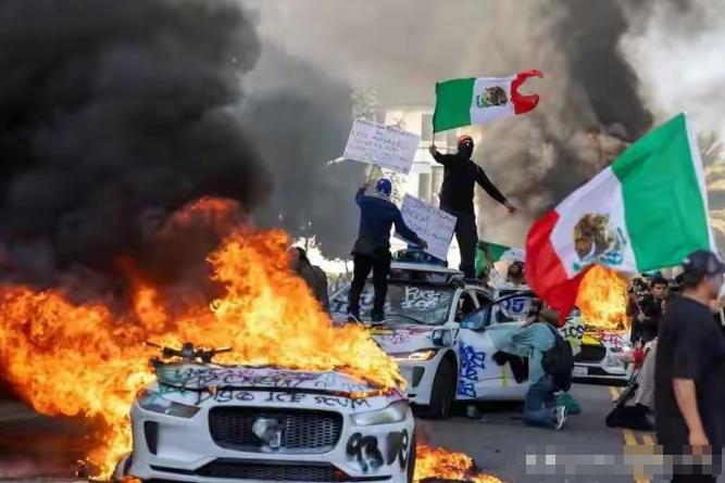 美国人估计“肠子都悔青了”！当初就不应该拉墨西哥举办世界杯，这个国家太乱了，并非