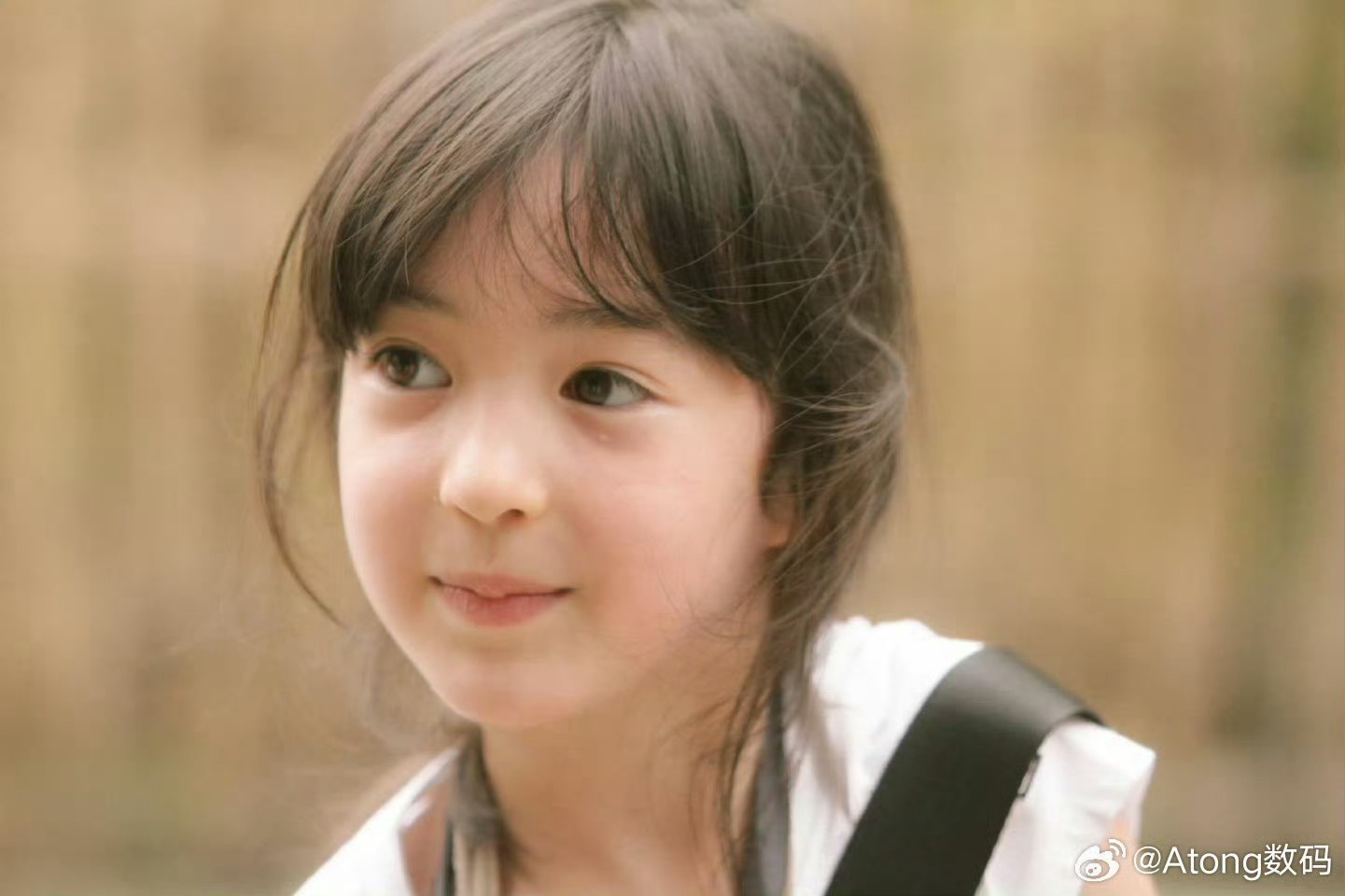 可爱的夏天呀！黄嘉千夏克立女儿长这么大了