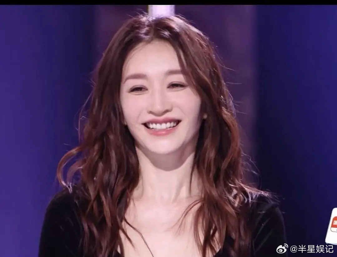 李小冉状态真好，感觉输给李小冉的人都排到法国了