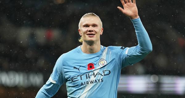 瓜迪奥拉表示，让哈兰德在周六对阵狼队的比赛中替补待命，是为了帮助他在心理和身体层