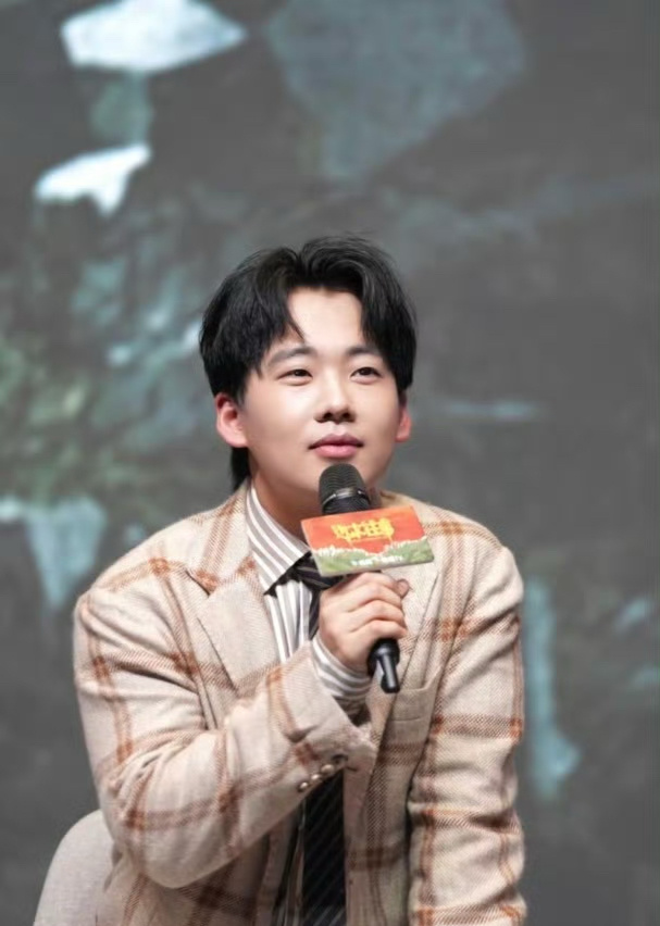 郭麒麟跨界成功了吗  从他过往的表现来看，一直在进步，作品质量也越来越高呢，照这