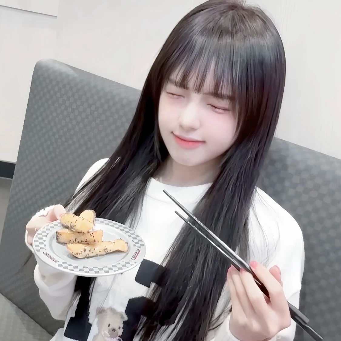 𝐒𝐡𝐚𝐫𝐞丨权威双子星那年夏天的信纸上 还氤氲着茉莉的湿气^^小众｜女