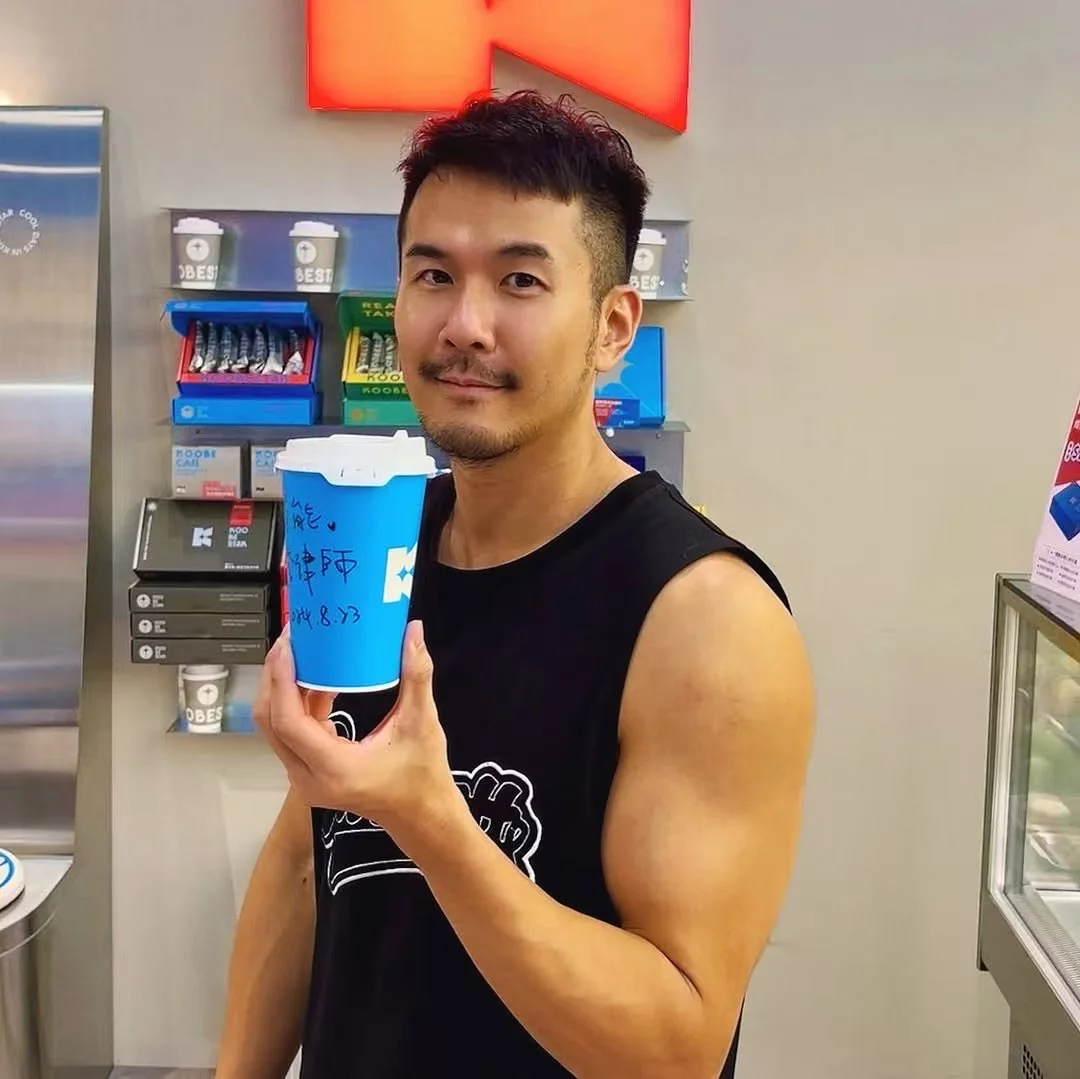 白天是律师，晚上也要好好生活 ☕️💪