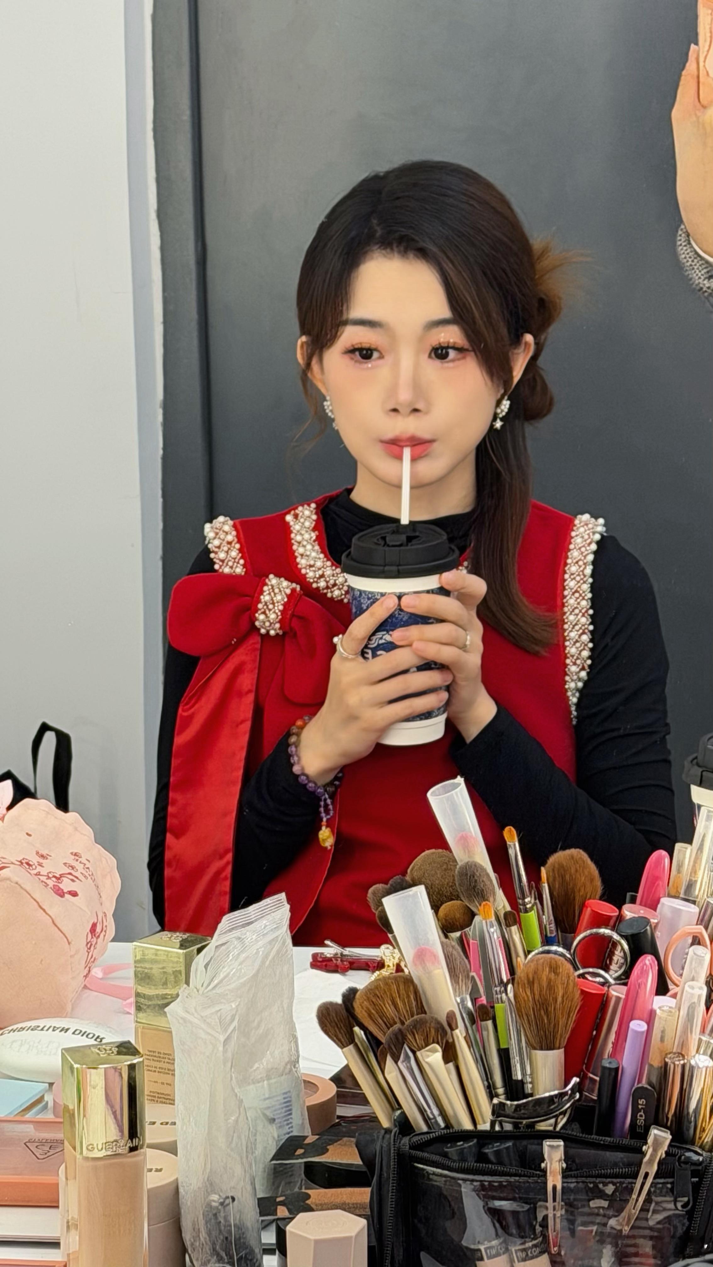 解说预告🎙️周日20:00英女超 利物浦女足vs切尔西女足周一15:00女足亚