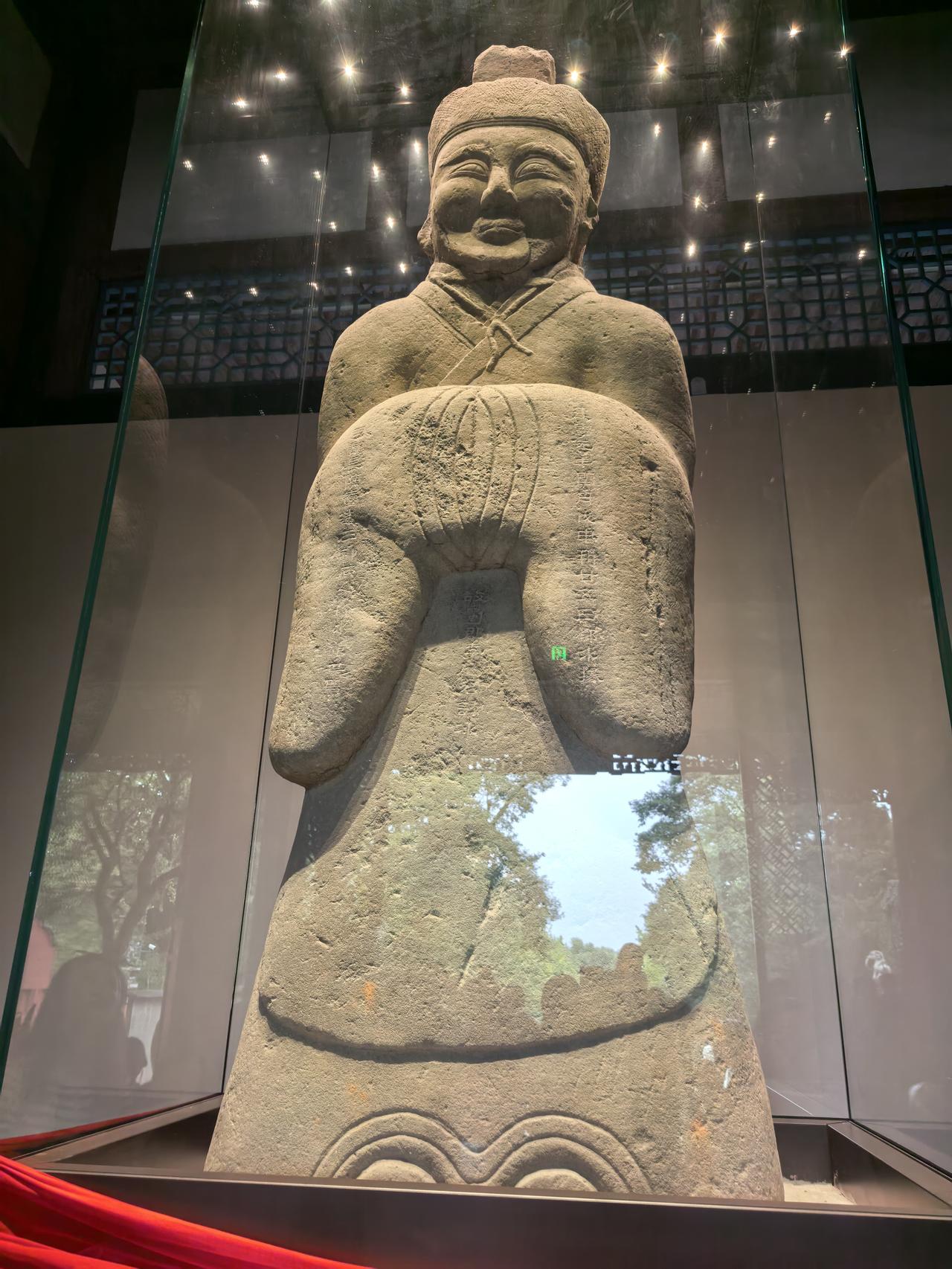 两千多年前李冰治水的引水工程都江堰，让成都平原变成天府之国。李冰可曾想到两千多后