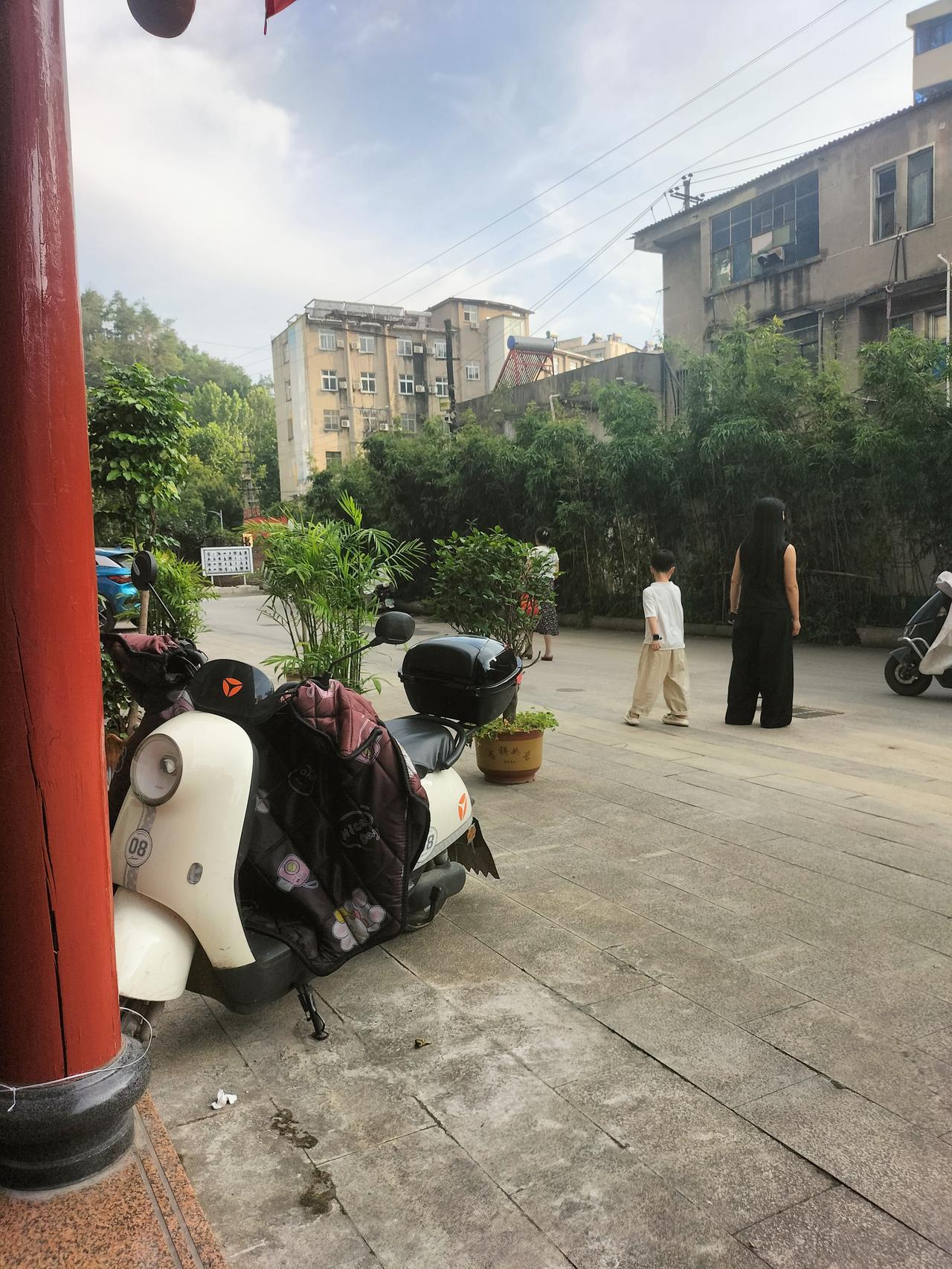 时间真快啊，6月份马上过完了，，