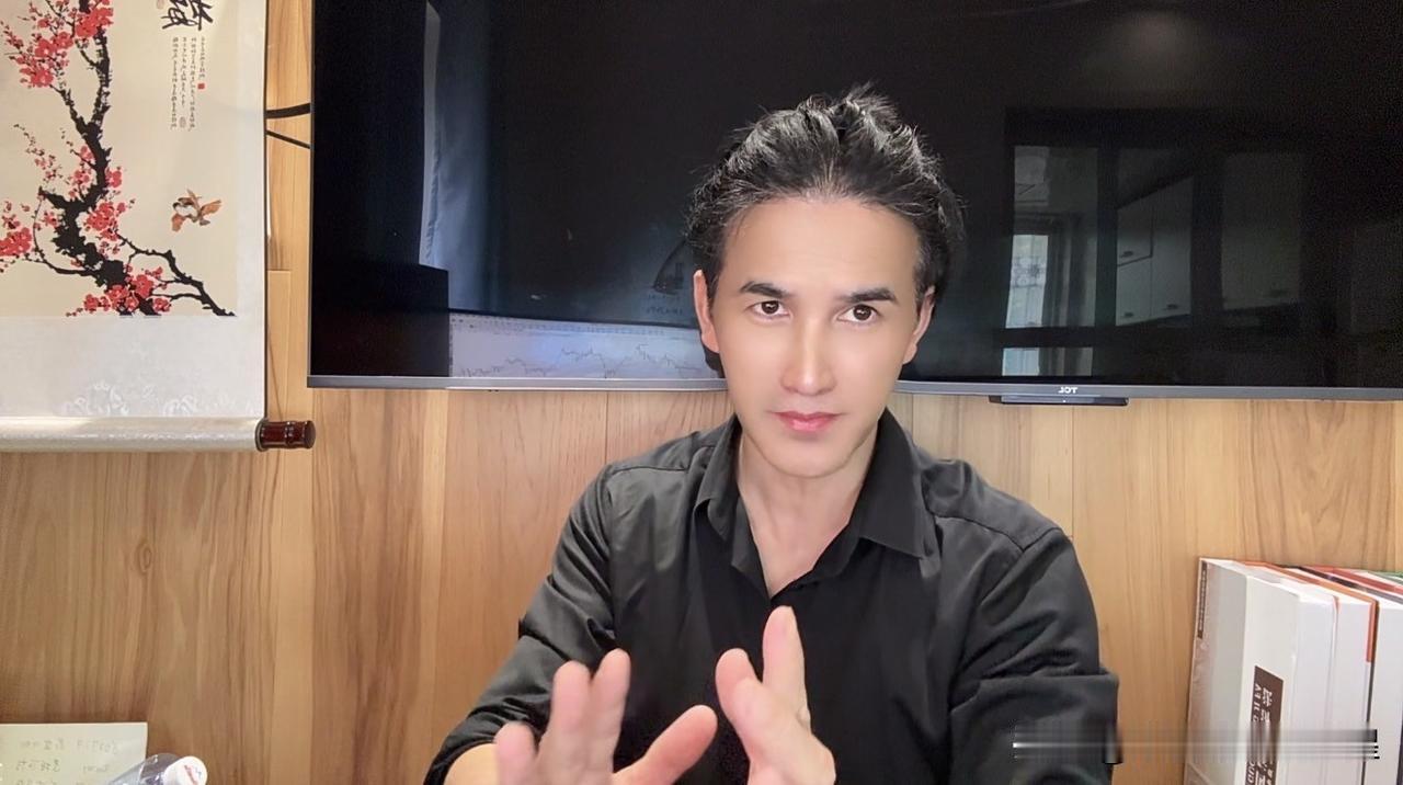 给关注我的粉丝朋友们几个重要的提醒：

第一，有的朋友反映找不到我的更新，这里大