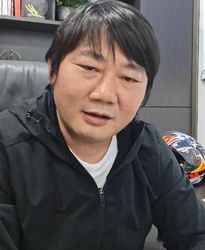 张雪曾拒绝跟华为合作纵观过往，张雪在合作选择上向来有自己的标准与底线。面对华为、