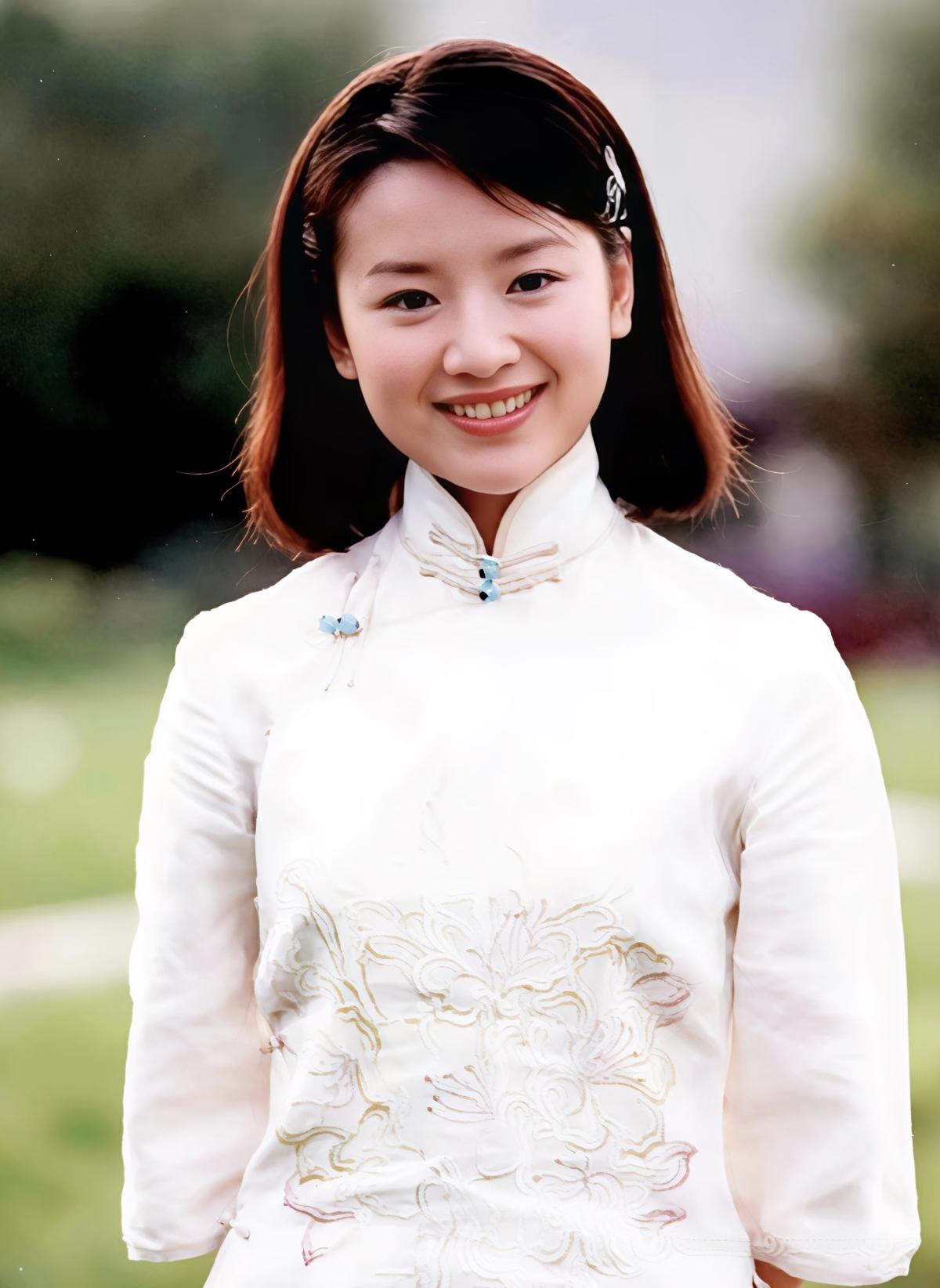 明星哭穷能懂普通人月薪三千的苦吗？

闫学晶、董洁等人的“哭穷发言”在网上引发热