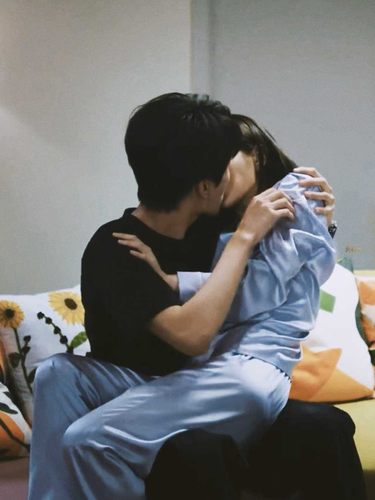 狙击蝴蝶的狙原来是这么用的  看完大结局才后知后觉，“狙”字的拆解太天才！岑矜李