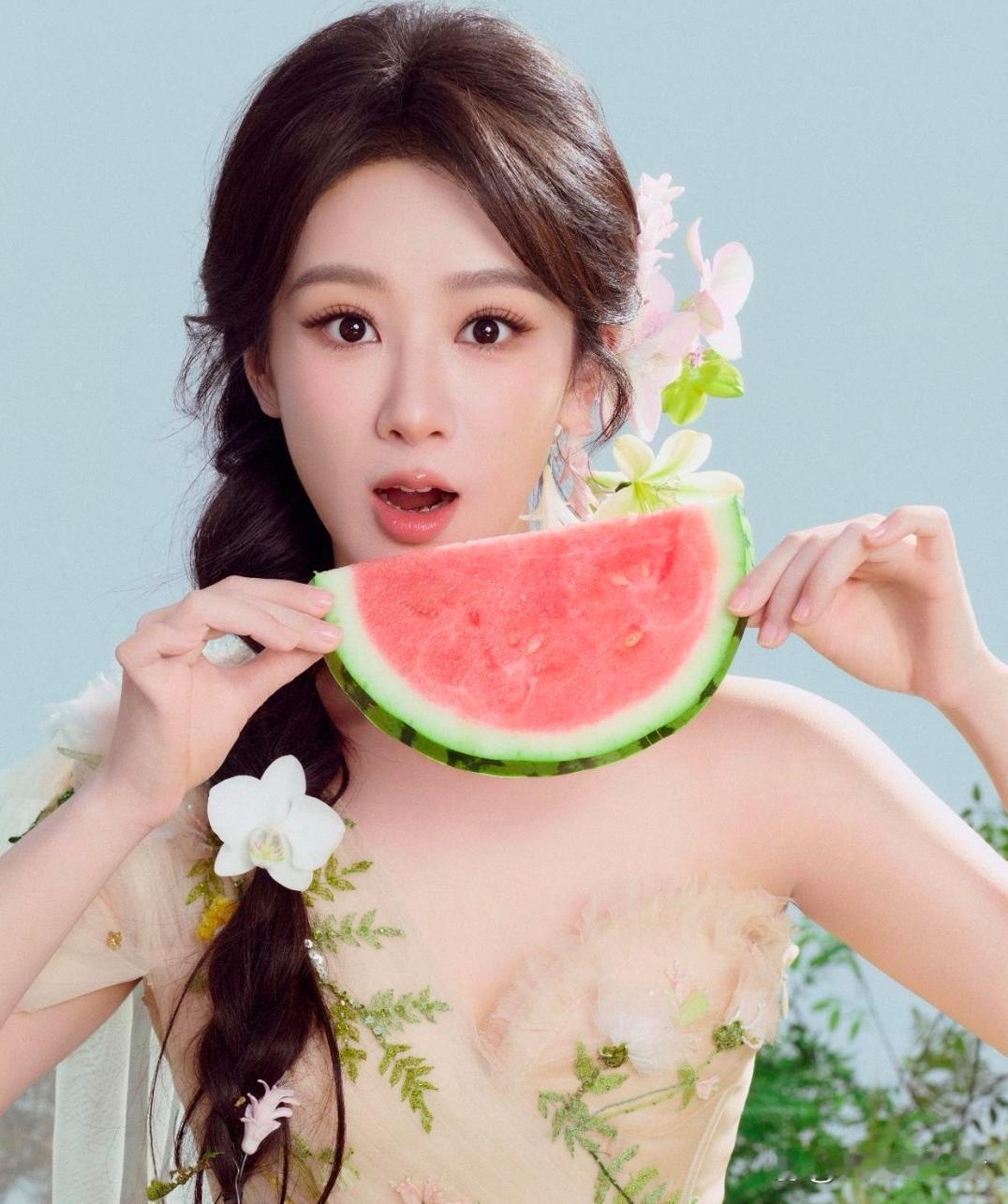 1. 杨紫对嫁入豪门这事儿看得特别通透，她心里门儿清，豪门里头关系复杂，牵扯太多