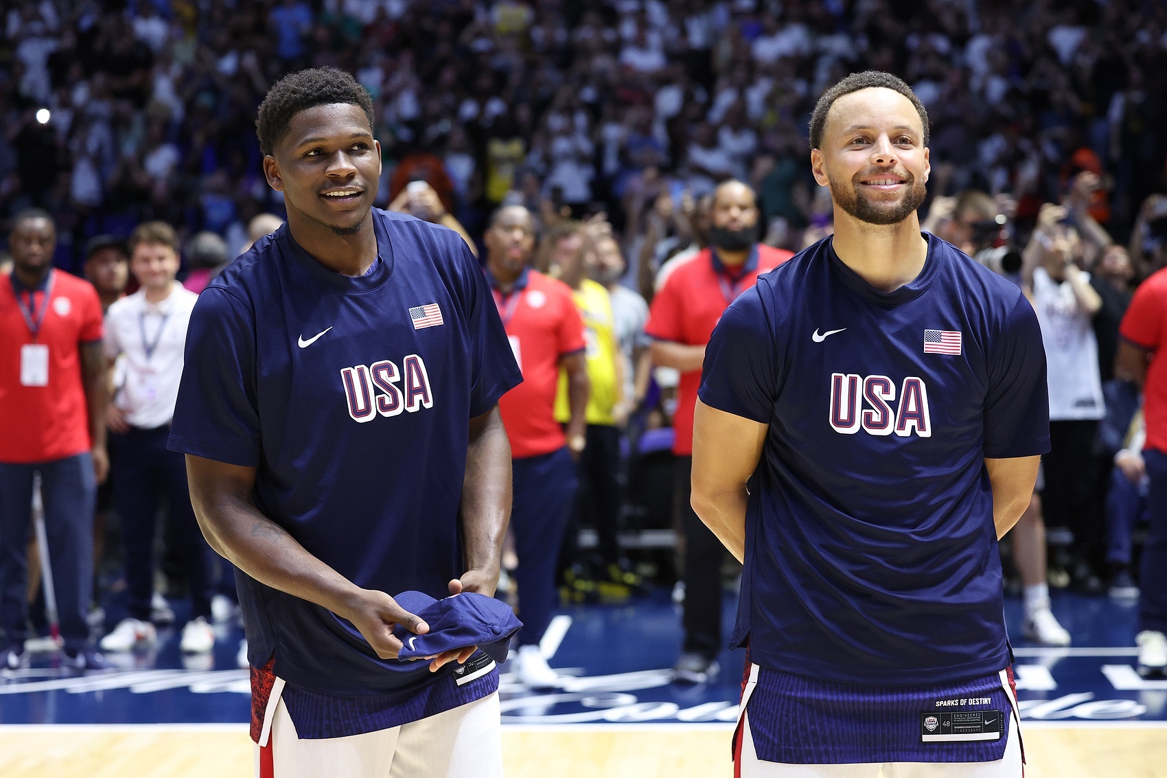 爱德华兹接受了名记Shams的采访问到在美国队有哪些时刻让你觉得“这对我来说是个