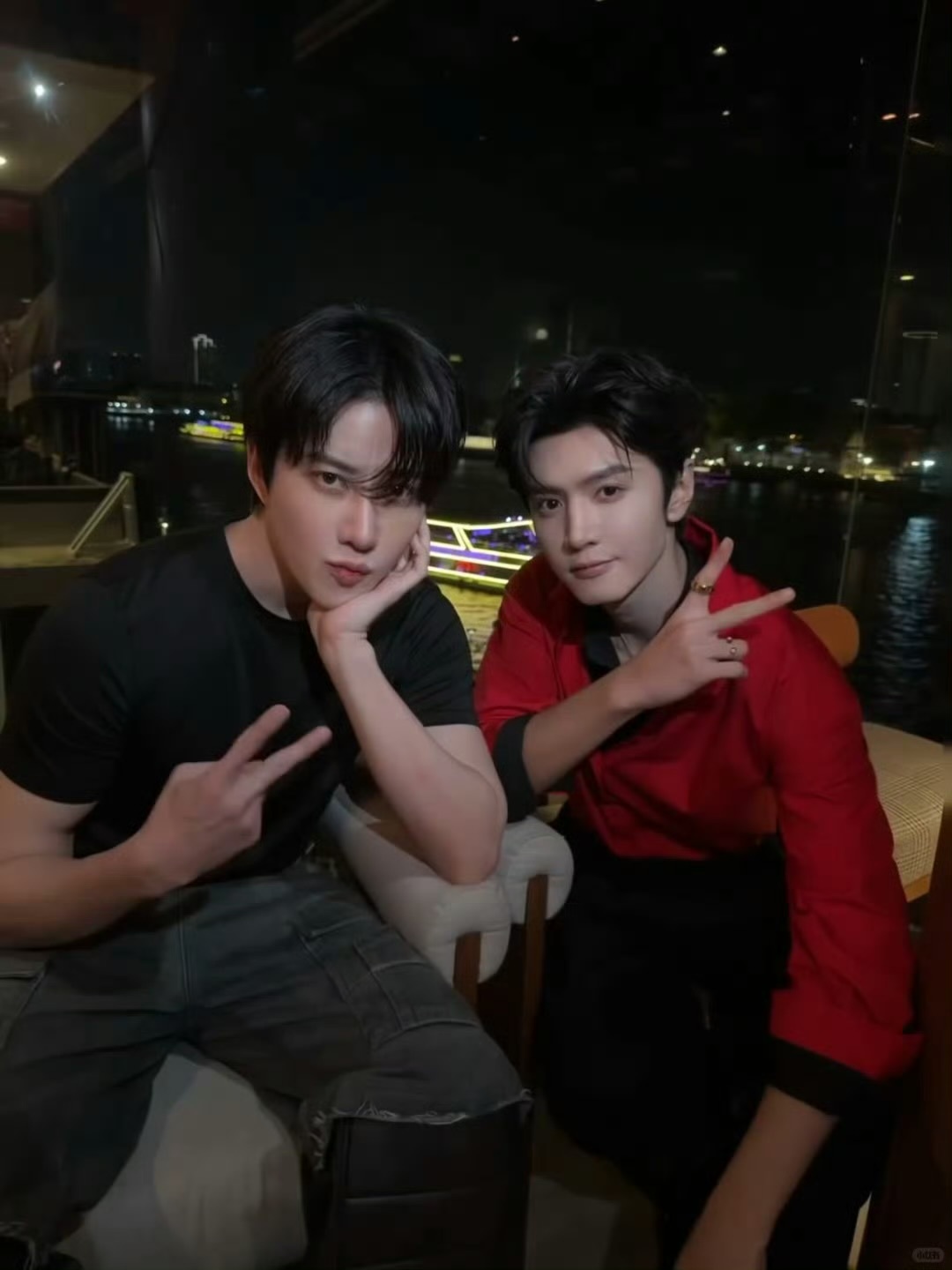 陈哲远Mike合照，意想不到的两位大帅哥同框了