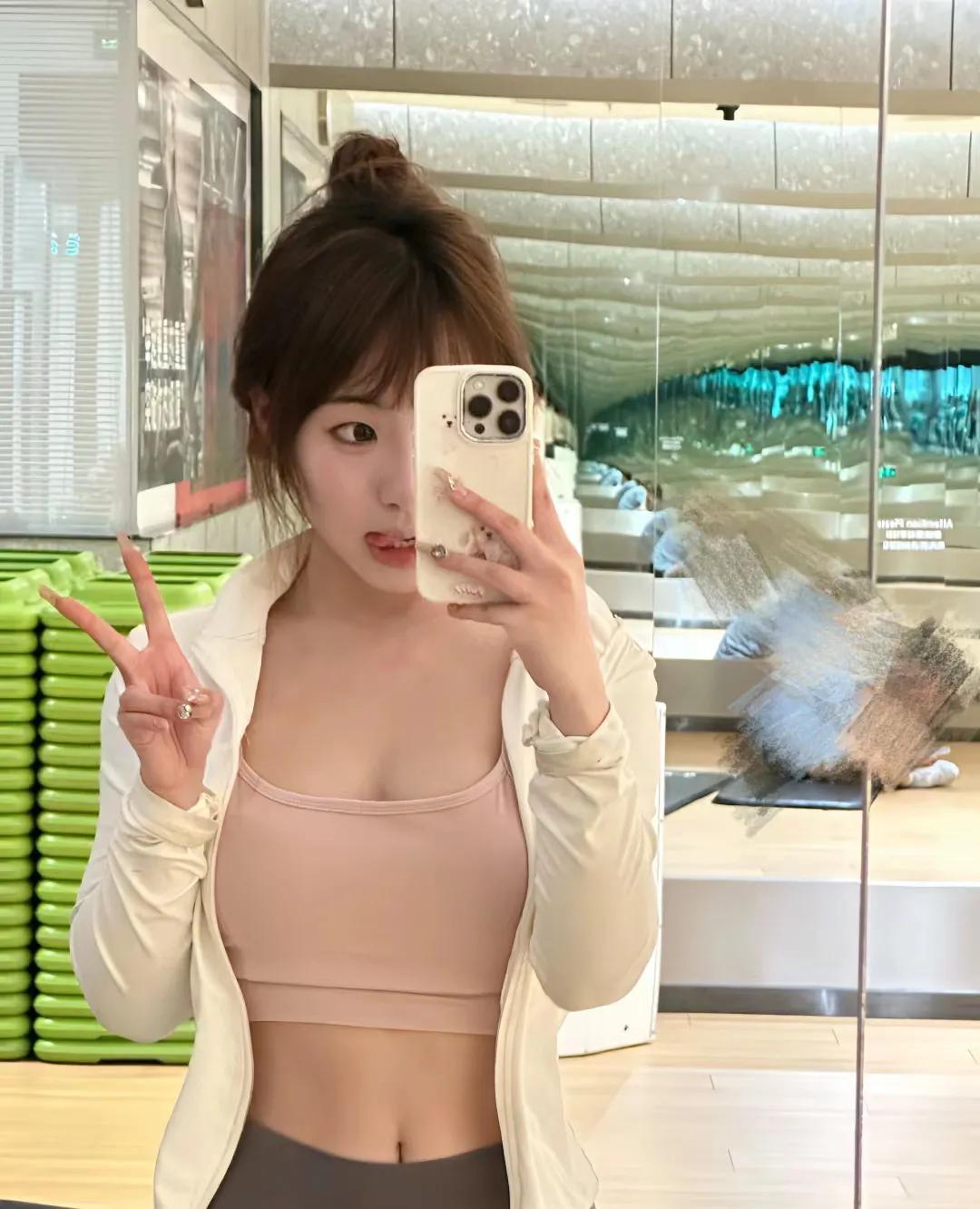穿这身衣服去健身合适吗？