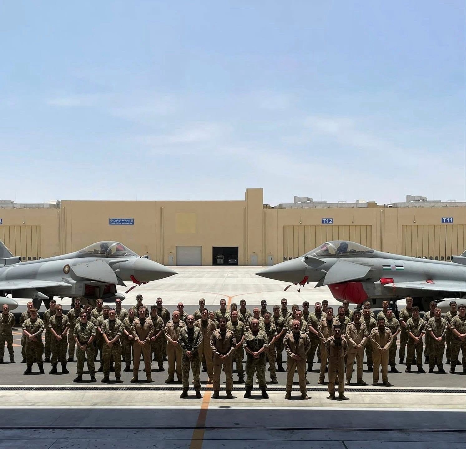 卡塔尔空军（QEAF）第1联队第7中队英国皇家空军（RAF）第12中队（英卡联合