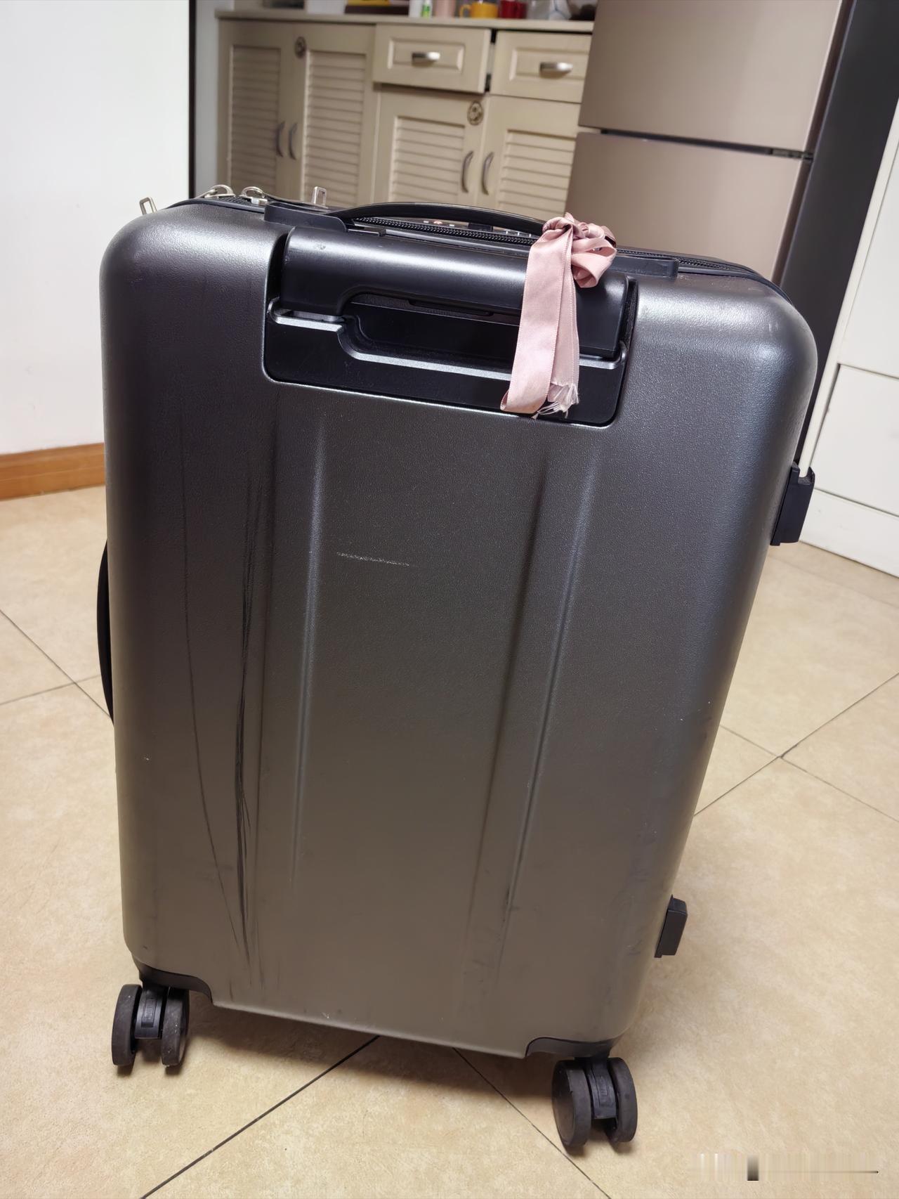 再过两天，又要出发去新疆北疆旅游了。所以这两天又在忙着收拾行李呢。

总以为北方