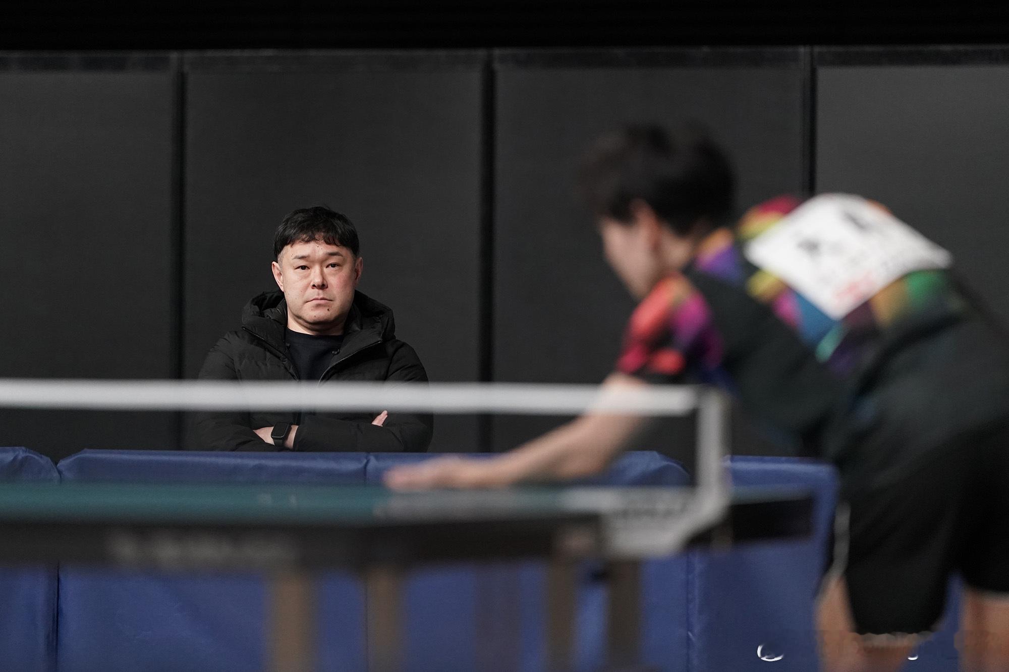 田势邦史给大岛祐哉做全日锦场外 