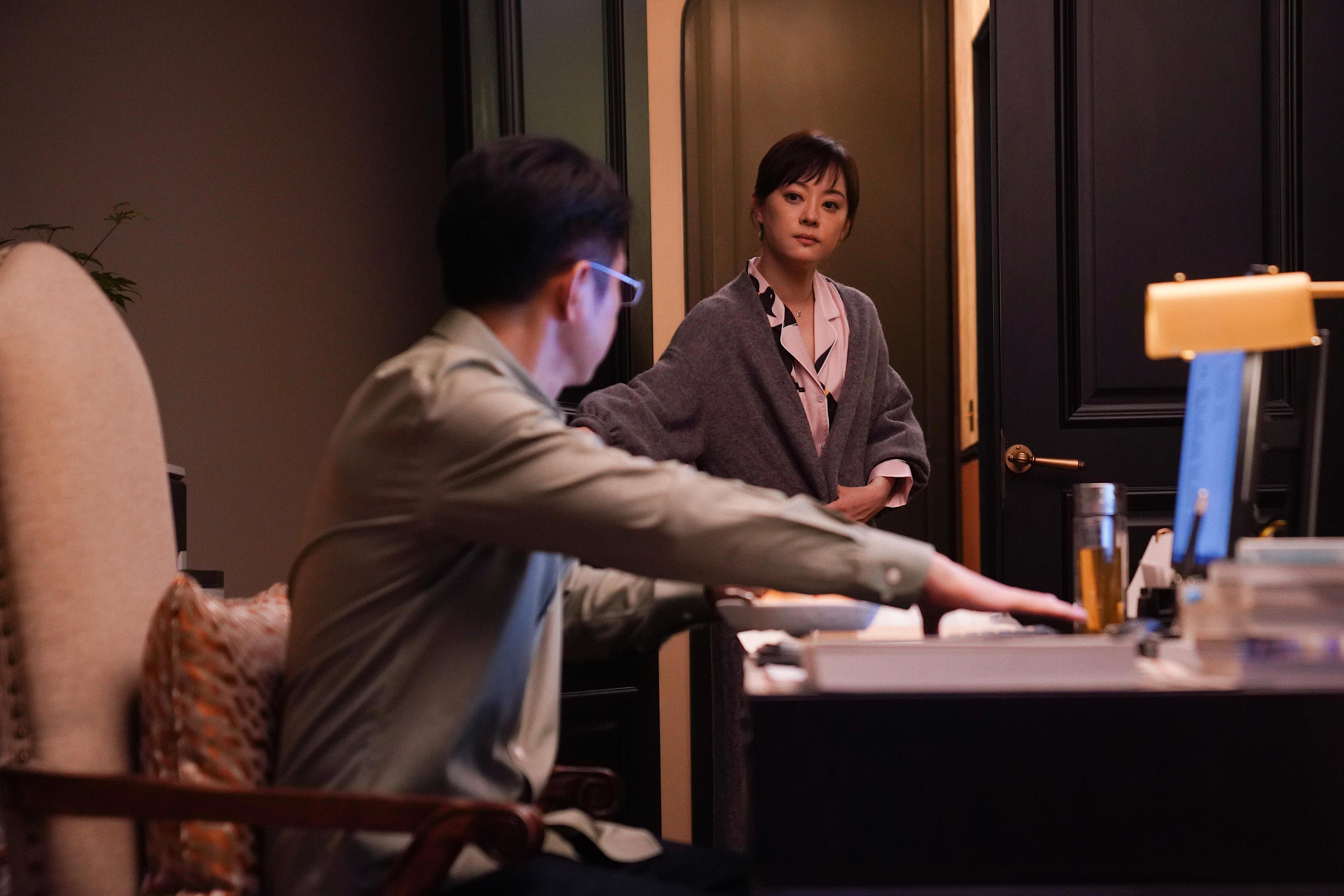 孙俪[超话] 爱搞钱就大声说出自己的野心，对人好就把护短写在行动里，犯过错就坦然