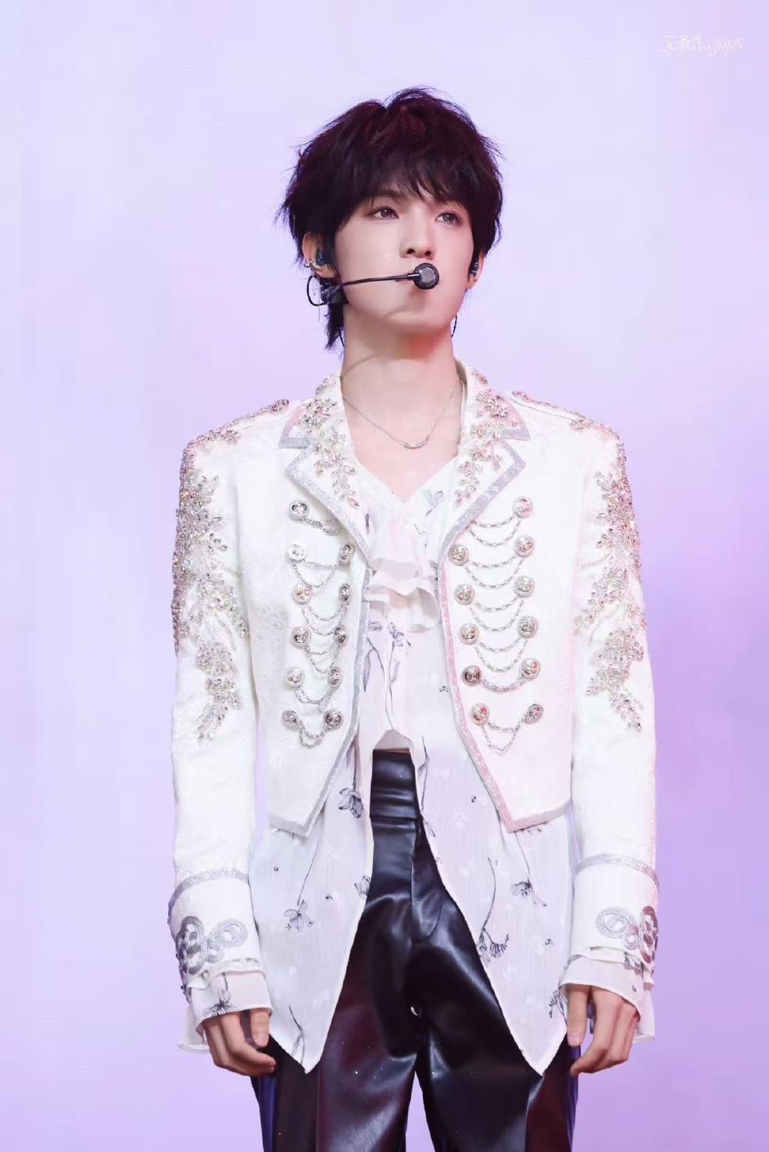 张泽禹小王子出场张泽禹出场 张泽禹出场，啊啊啊完全小王子来的！ 