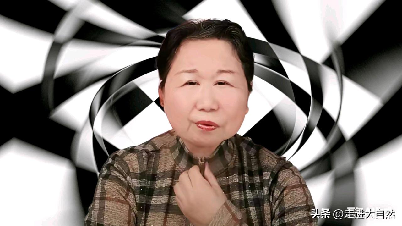 杜大娘最近开启了“夸婆婆模式”，
昨天直播又夸起了婆婆，并说从婆婆那儿学到了豁达