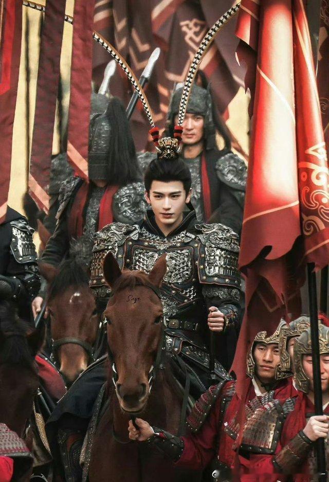 演将军完全是张凌赫的统治区凌帝出马，完全权威 