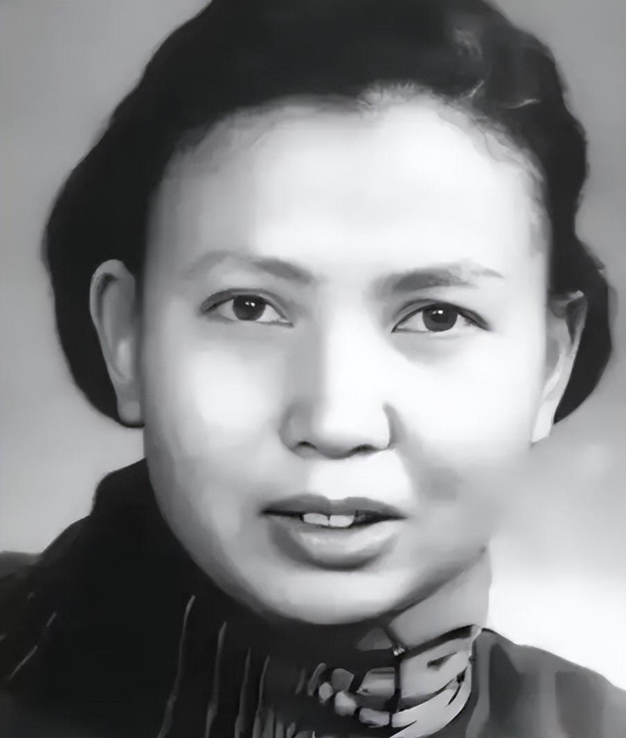 1941年死局反转！年仅21岁的新四军女战士莫林，身陷绝境即将被活埋，敌人一句无