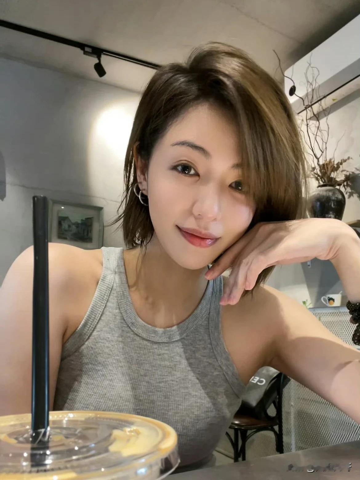 好家伙，渣男语录又可更新了！
魏嘉晒与高亚麟的聊天记录，一句“急眼是因为我爱你”