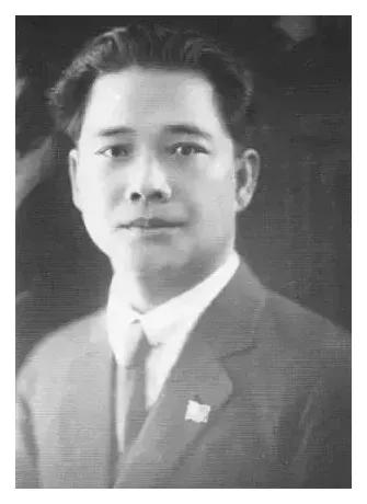 汪精卫因谋刺载沣入狱，他在狱中写下了一首脍炙人口、激荡人心的绝笔诗叫“被逮口占”