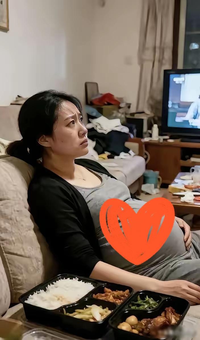 怀孕6月点外卖被网暴？当你看到厨房堆积的碗筷，先别急着骂她懒！

我认识一位河北
