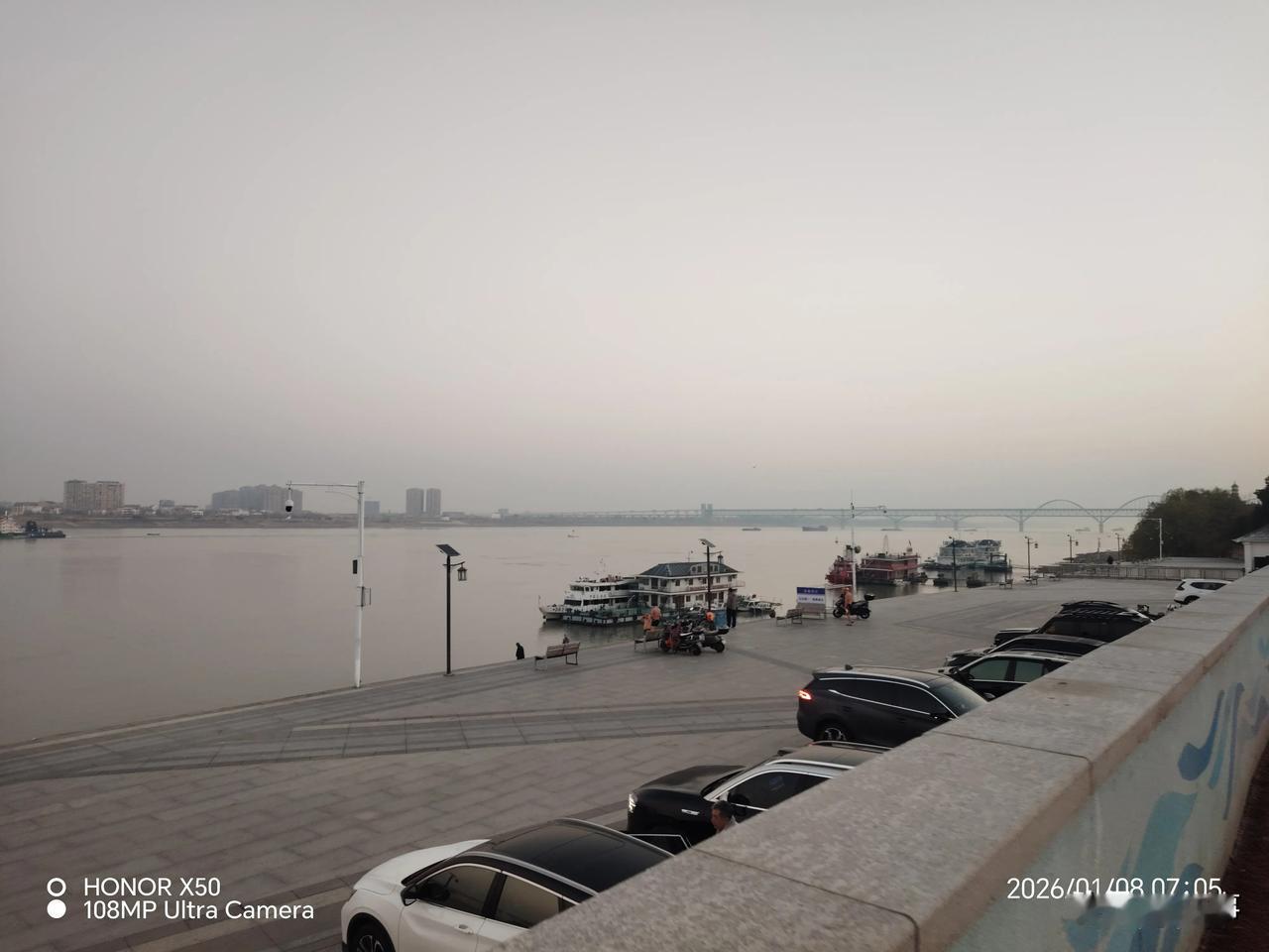 我的年度菱感记忆2026年1月8日长江岸边冬泳“我的年度菱感记忆”