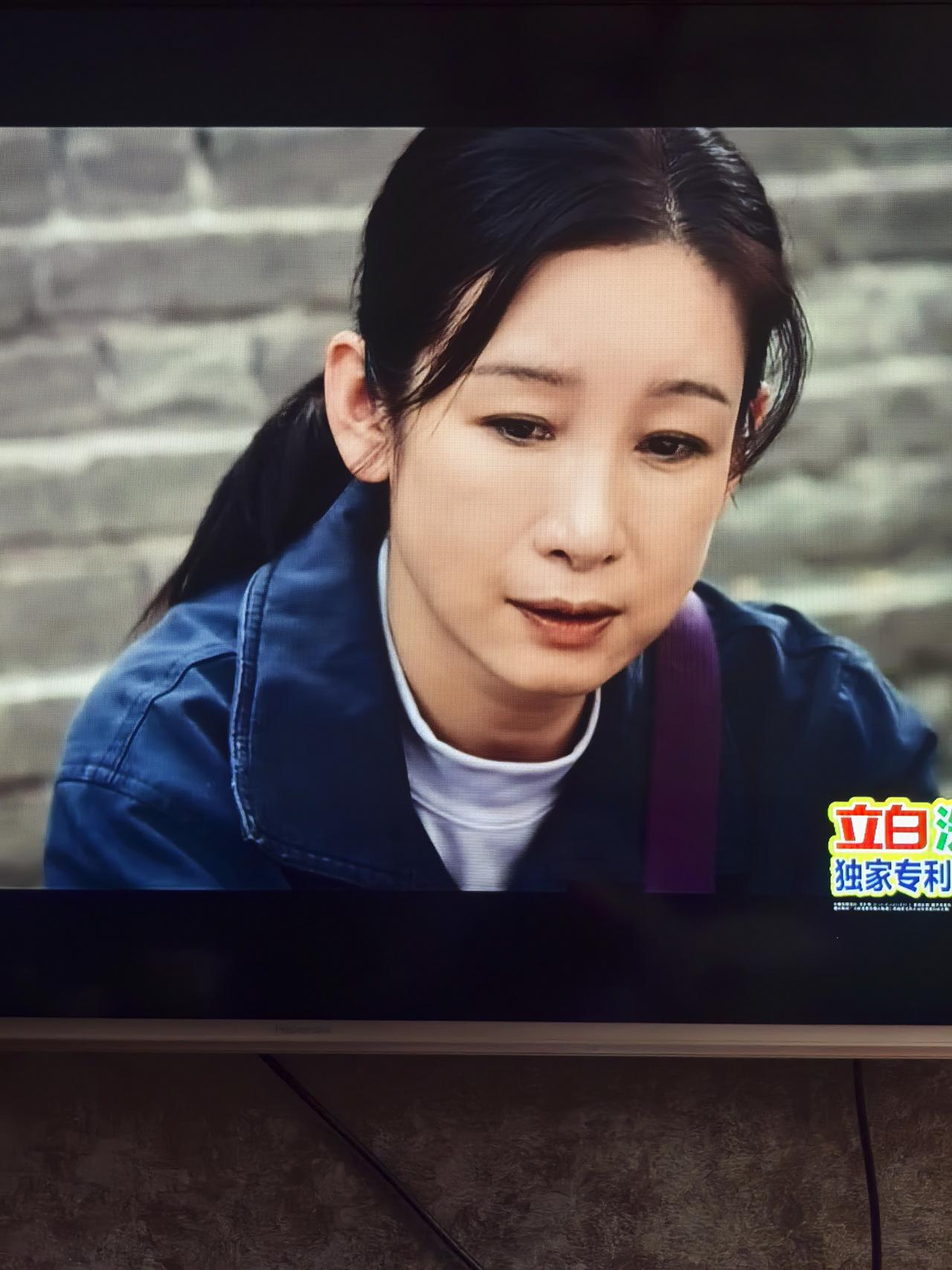 《主角》看到现在，越来越喜秦海璐饰演的花彩香了。不是因为她曾经是宁州剧团大院里那