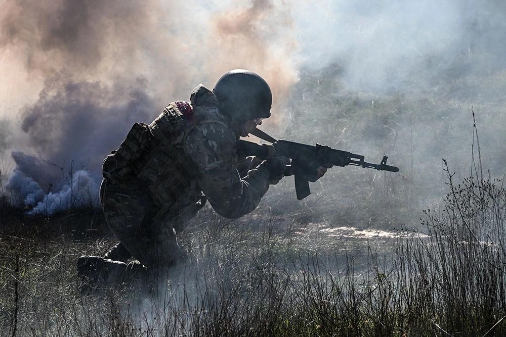 俄罗斯联邦武装部队突破了乌克兰武装部队在哈尔科夫方向的防线，进入了莱曼和维尔查