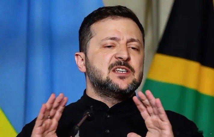 乌克兰大选再次泡汤！泽连斯基赶忙宣布理由是无法承担任何选举费！在前段时间，乌克兰