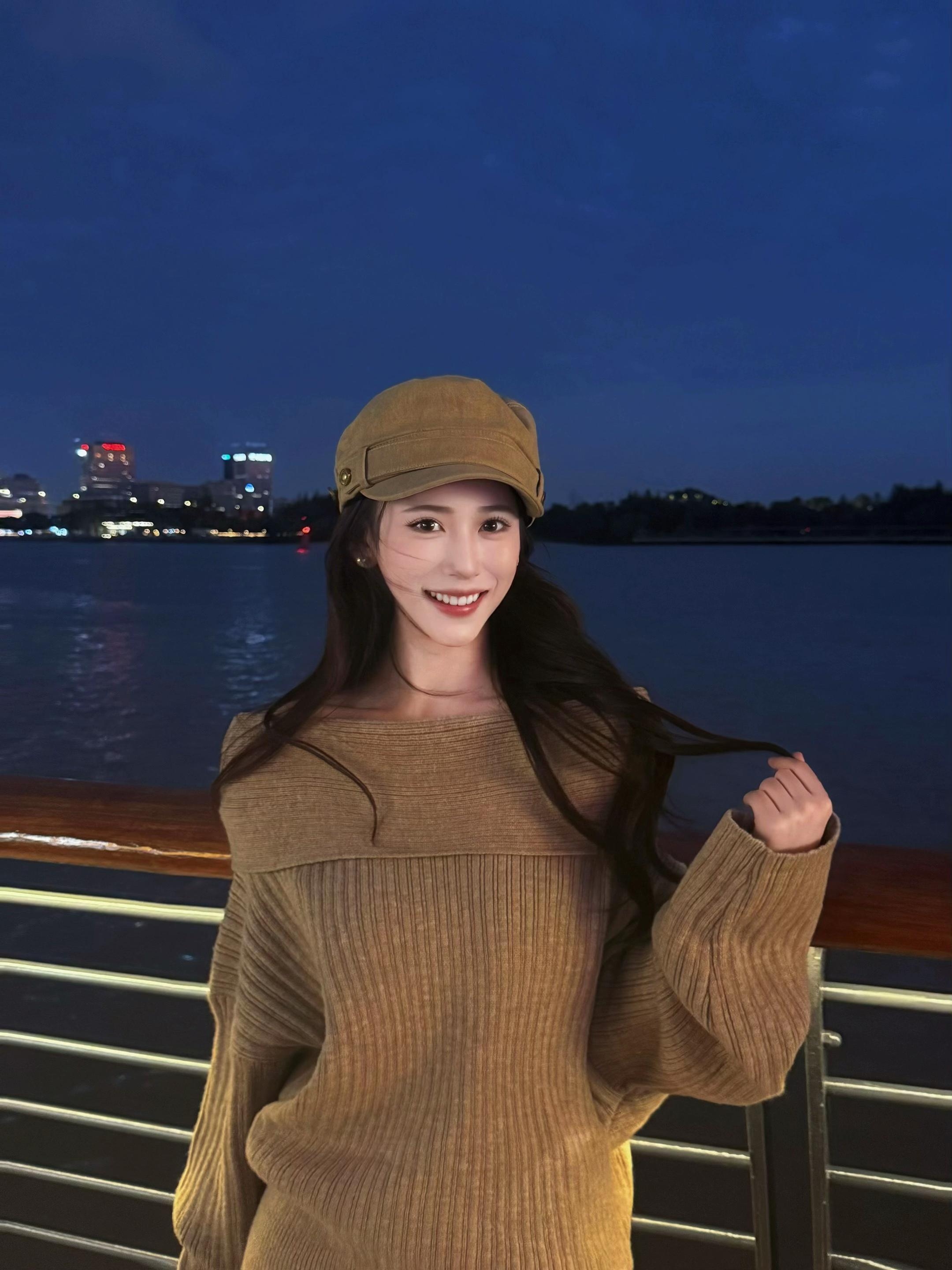 有人和你在一起时随手拍下你可爱的模样 有人不论你说多少也不会主动记录你一次