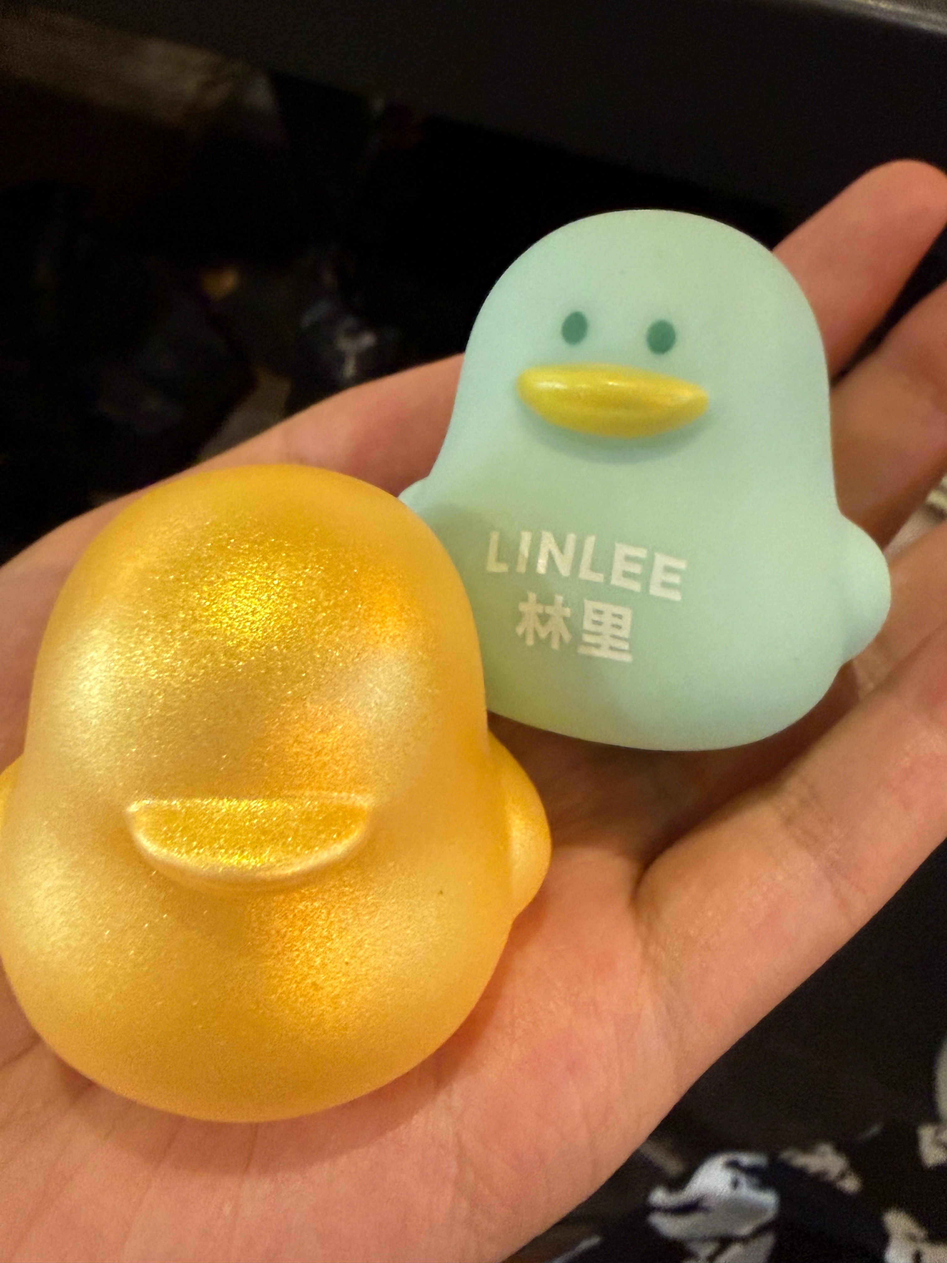 这个限定金鸭子好丑鸭 