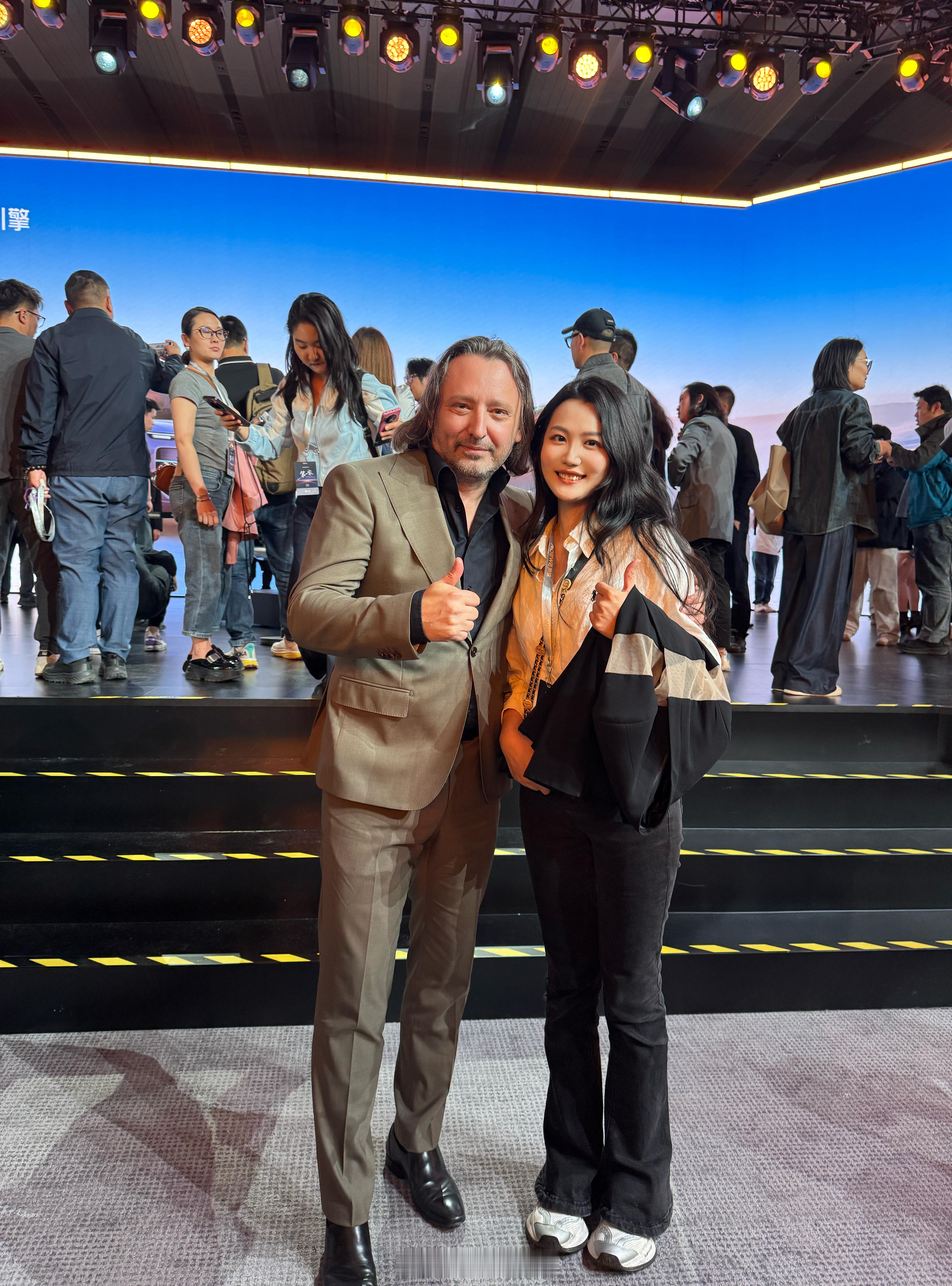 流水的媒体老师，铁打的卡班大师，我也来合照凑个热闹雨丝的日常 北京·中关村国际创