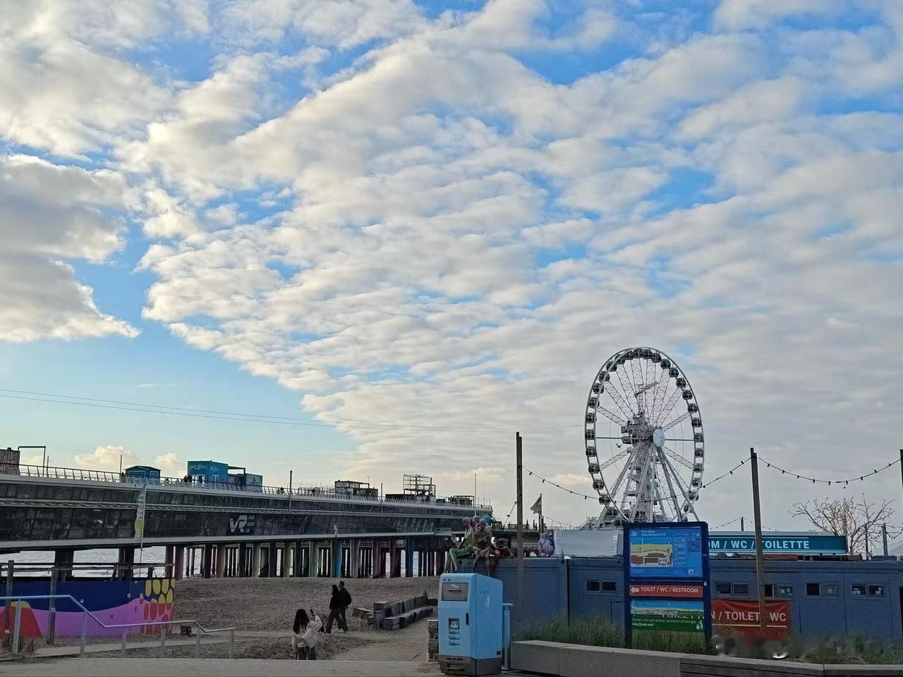 朋友别急，人生这趟船，晚点出发未必是坏事。

有句老话说得好：好事莫嫌晚，后登船
