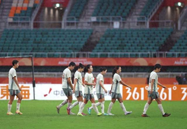0-2爆冷出局！中国女足输得太可惜，输掉比赛的根本原因就两个字