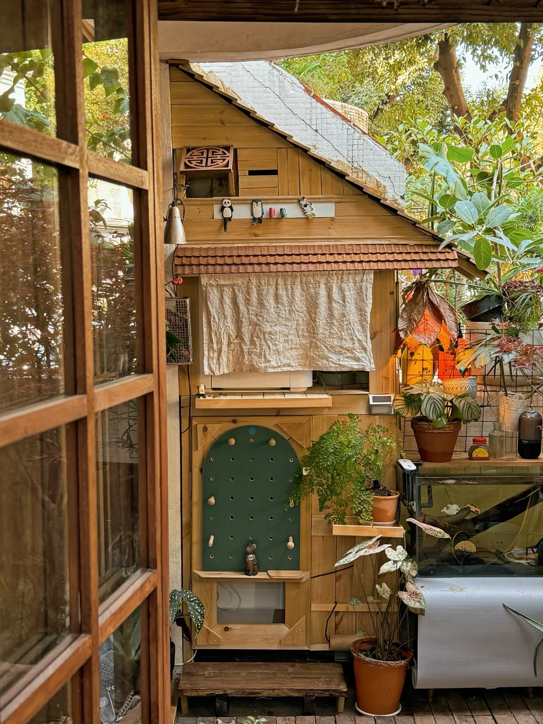 用了2天，东拼西凑了一个🐱童话般别墅