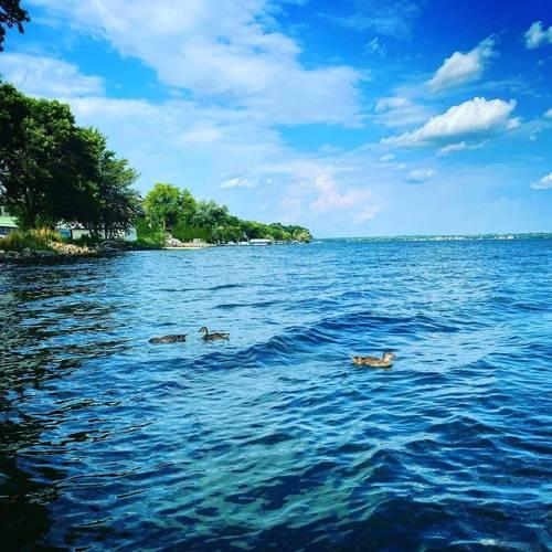 上联：天有日月星辰，诚邀下联地纳江河湖海