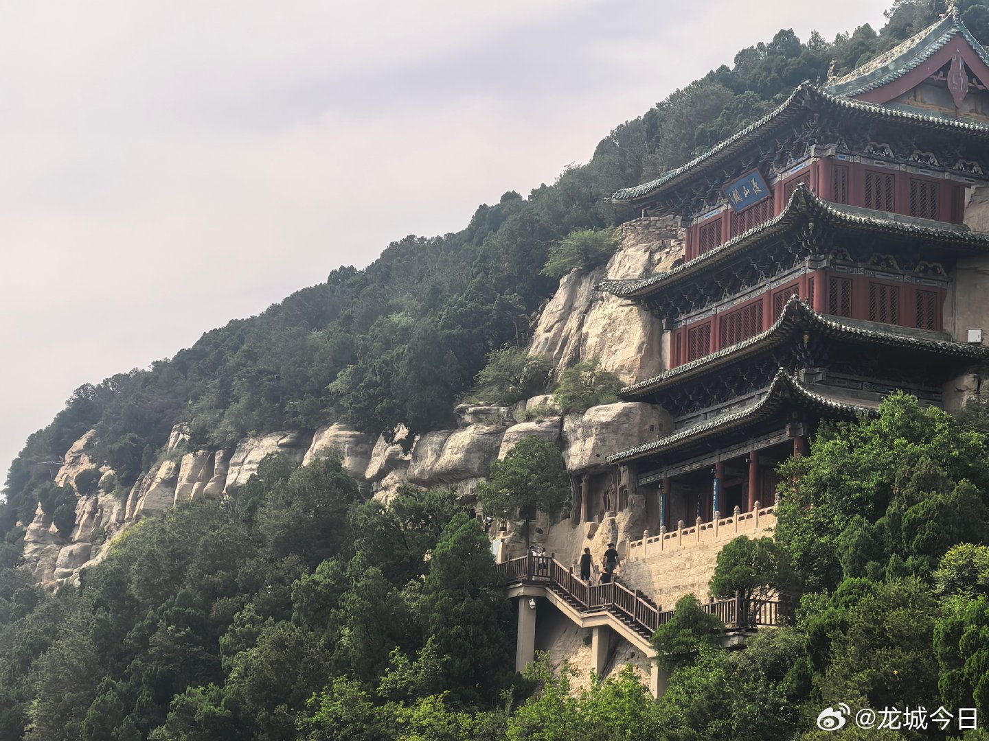 山西32处古迹开启新玩法  山西推出实景文旅打卡活动，串联32处文脉地标，分两类