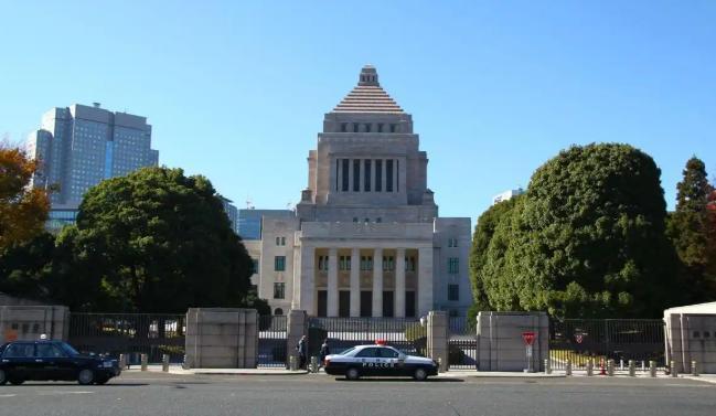 最近日本在防务领域的小动作是一波接着一波，竟然直接要把自家的航空自卫队改成“航空