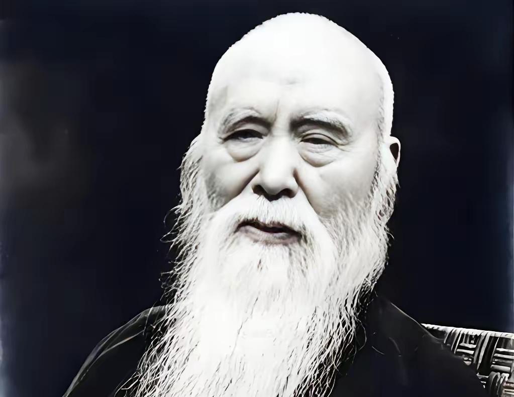 1949年，于右任专程从台湾赶回重庆接妻女，到了门口才知道，妻女几天前刚去了成都