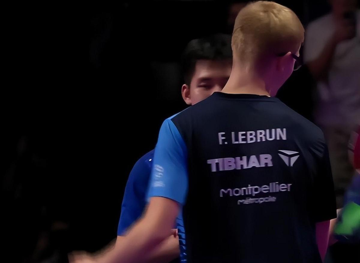 国乒全军覆没，林诗栋轰然倒塌！追11个局点却0-4惨败，见证历史
国乒蒙彼利埃冠