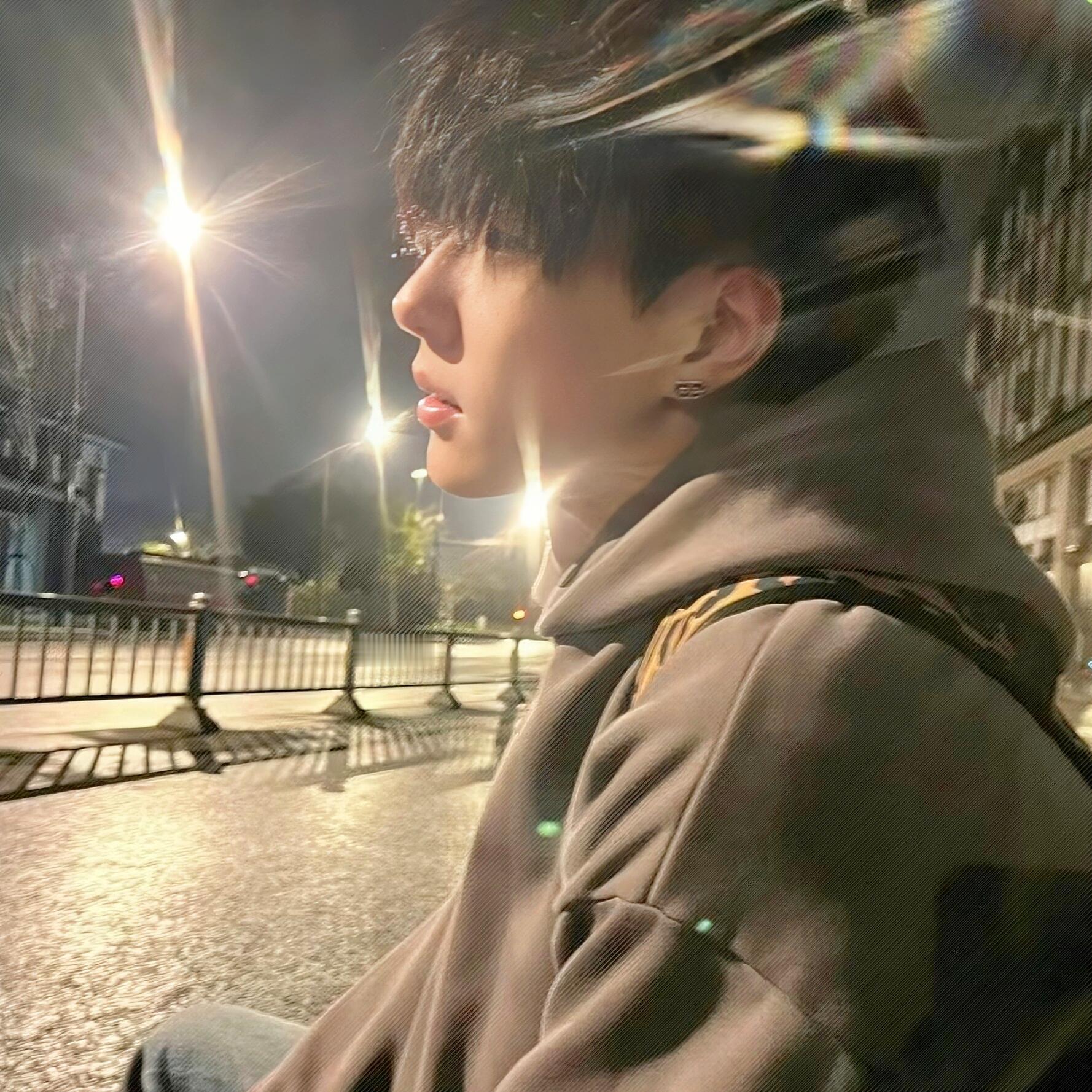 分享一组超级喜欢的男生头像｜氛围感头像 