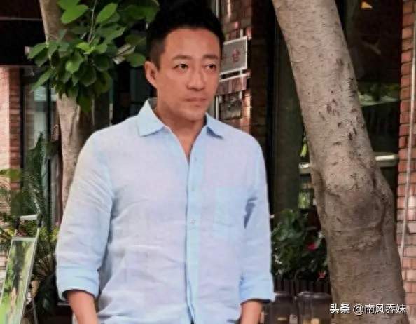 汪小菲的两个孩子回北京过中秋，被网友偶遇，玥儿越长越像爸爸