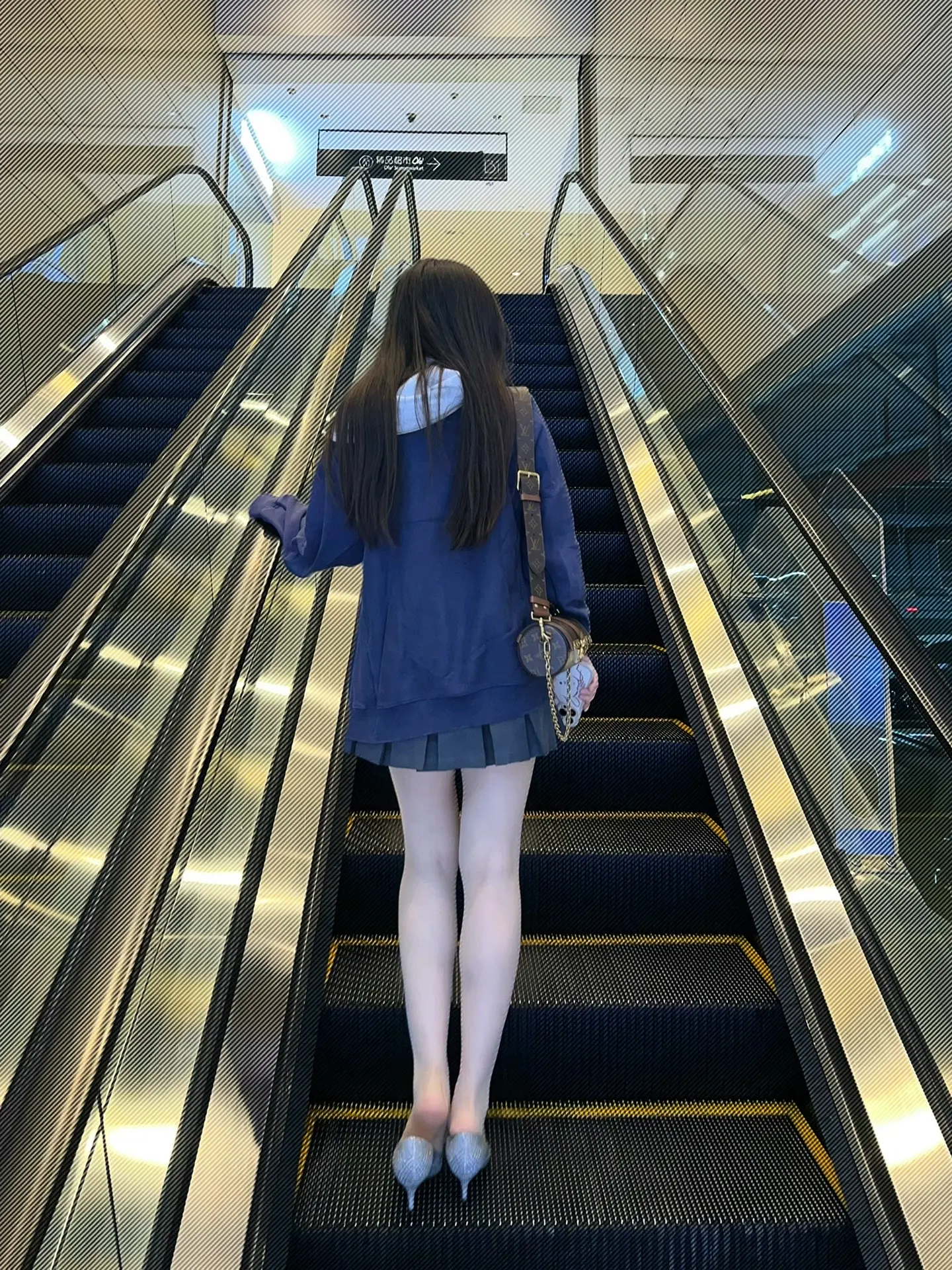 你好 我有一个帽衫